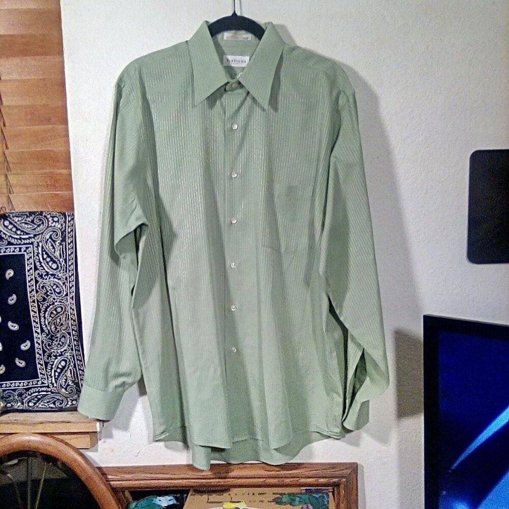 Green Satin Stripe Van Heusen Dress Shirt Size: 16